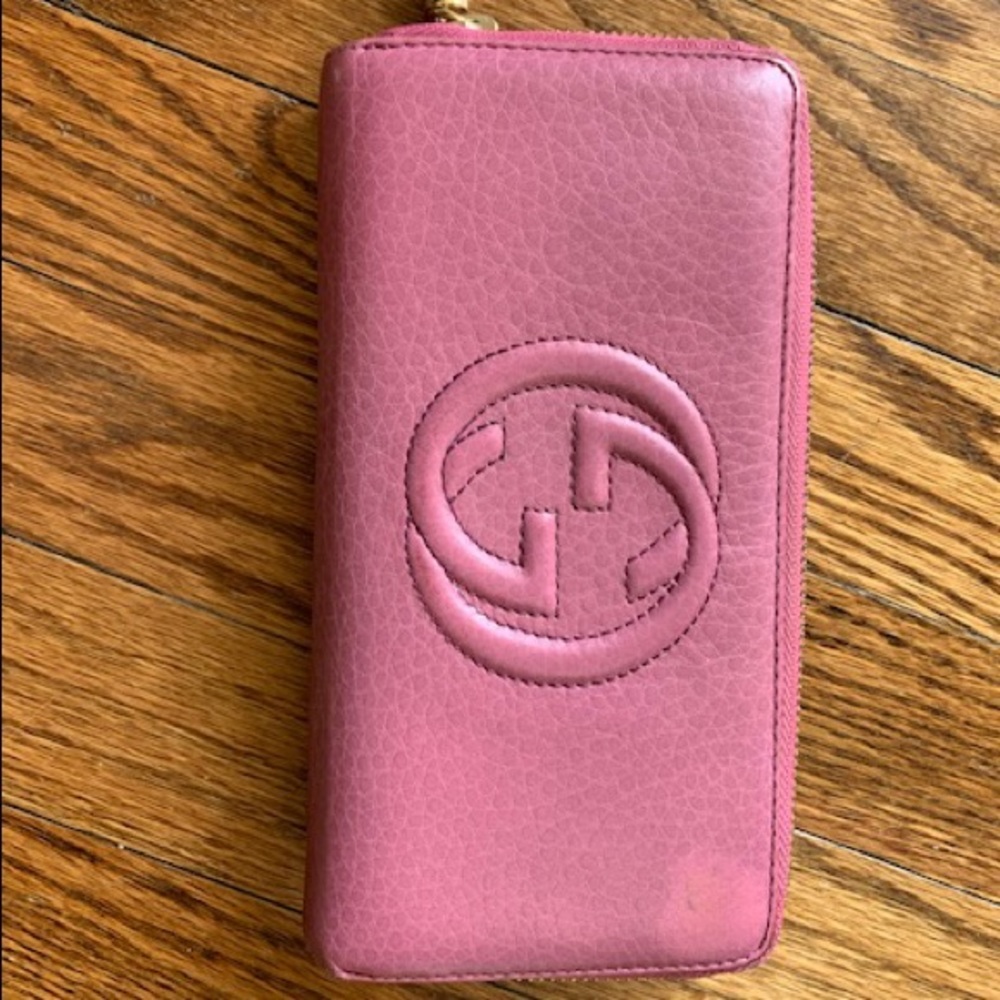 Gucci Soho Leather Wallet